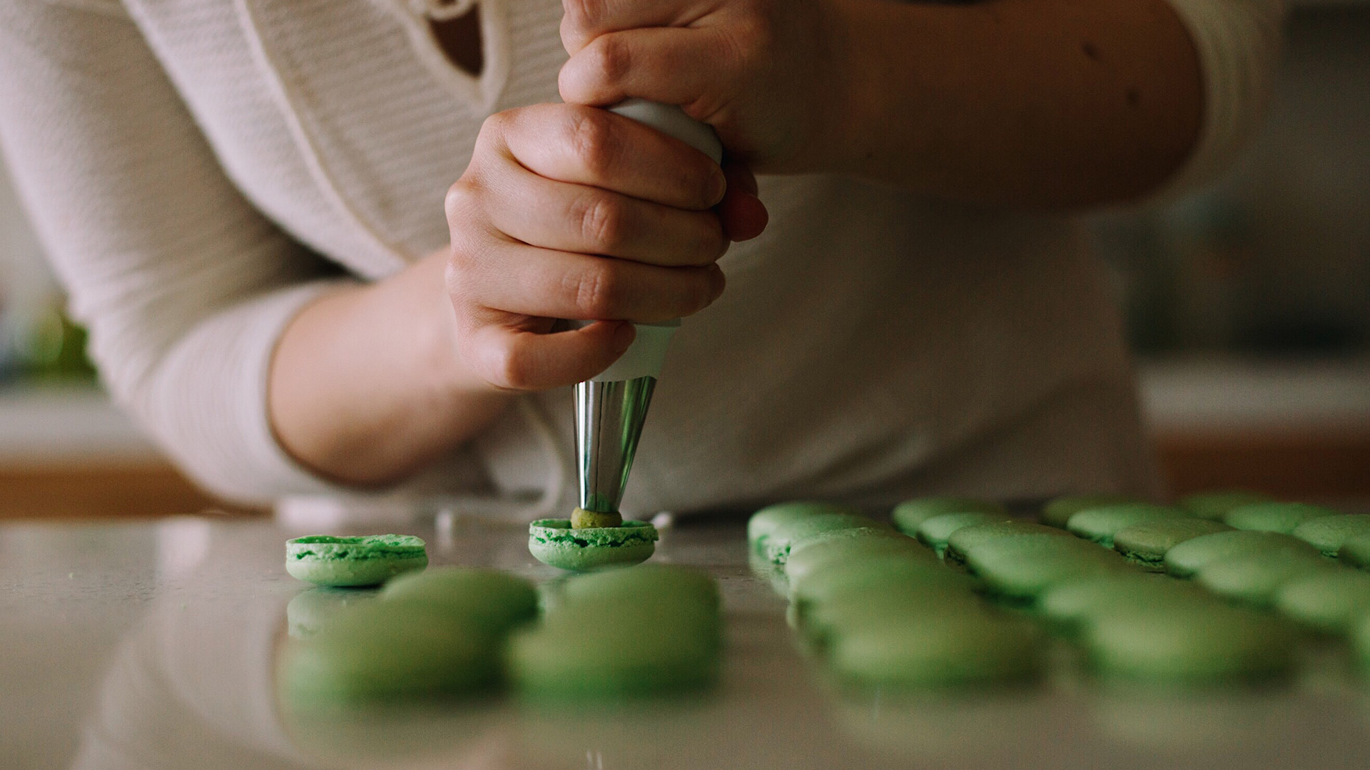 woman-baking